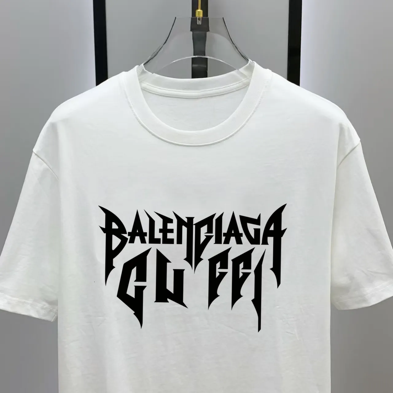 # 2026 New Arrival New Arrival T Premium ！ logo Premium 250 . . . . . ！ ！ ：Black。White！ Sizes： S M L XL XXL ：50 52 55 58 61 ：69 71 73 75 77 ：48 50 53 56 58 ：22 22.5 23 23.5 24 ， 1-3CM